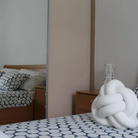 Aura Apartman *