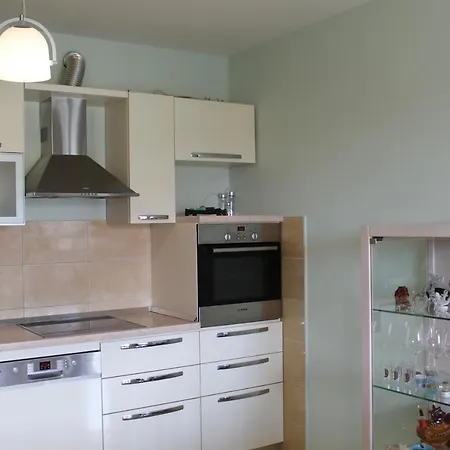 Apartment Aura